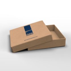 Packaging para ecommerce con tape y fondo.